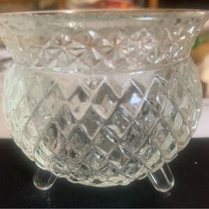 Three Leg Diamond Cut Glass Cauldron Pot for Candy Dish, Condiments or Toothpick